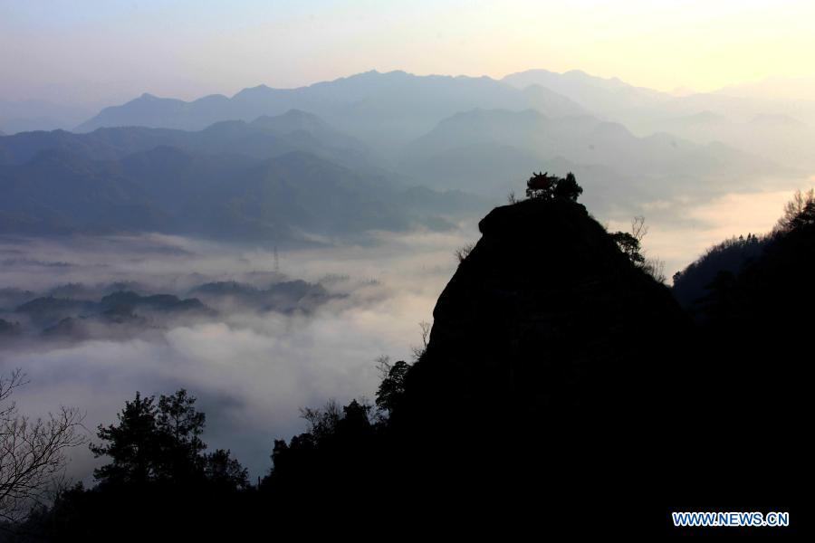 #CHINA-ANHUI-QIYUN MOUNTAIN-CLOUD (CN) 