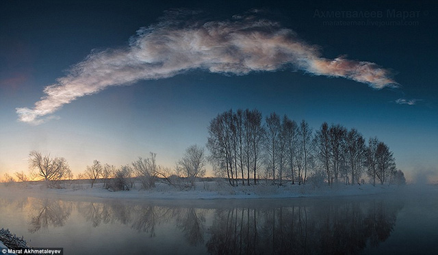 Russian photographer Marat Akhmetaleyev captured a sensational photo collection of meteorite strike on February 15, 2013.