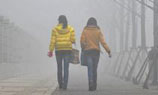 Smog blankets North, Central China