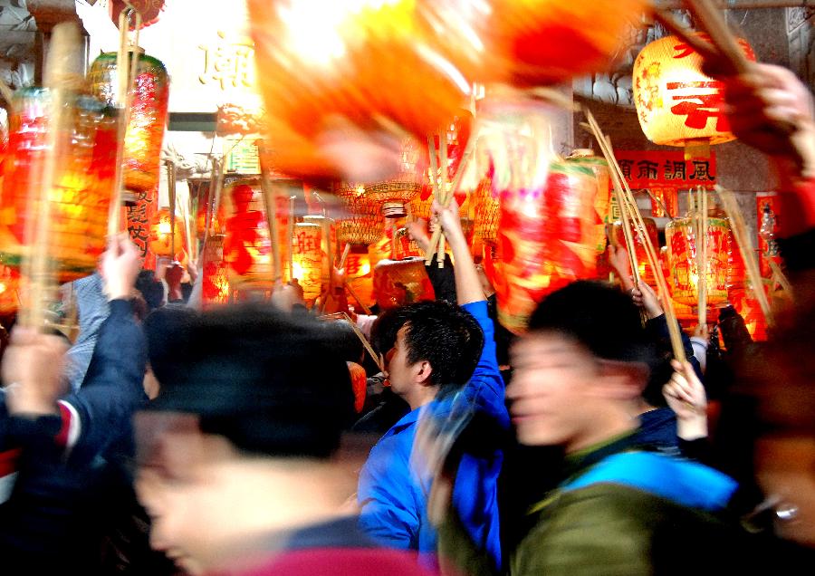 #CHINA-GUANGDONG-SHANTOU-LANTERN PARADE (CN)