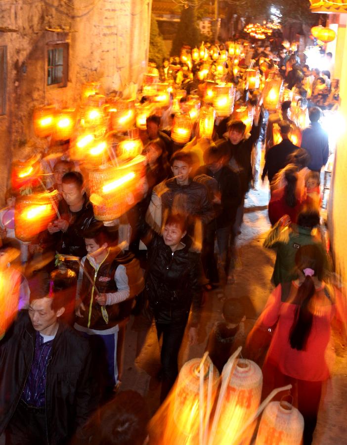 #CHINA-GUANGDONG-SHANTOU-LANTERN PARADE (CN)