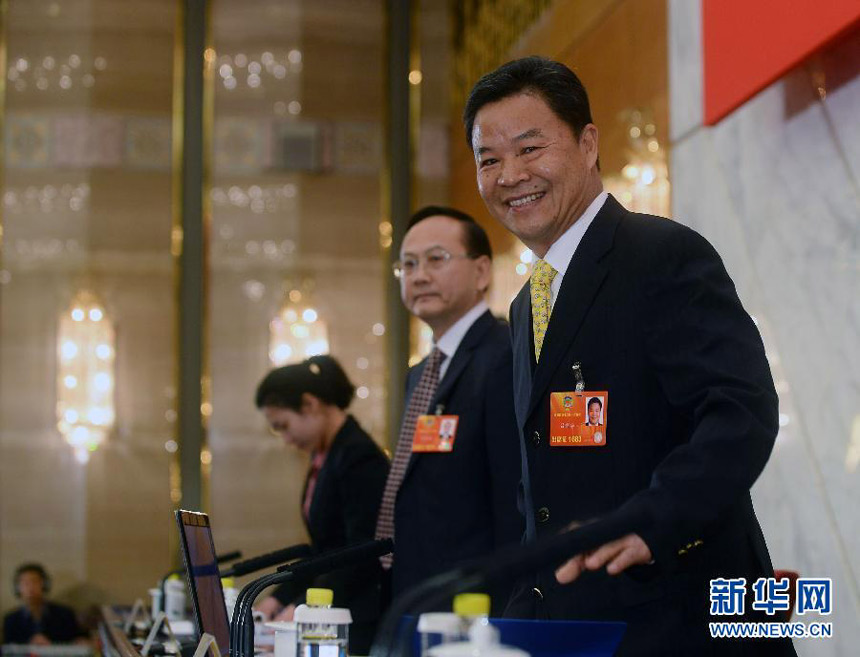 The press conference of the first annual session of the 12th National Committee of the Chinese People&apos;s Political Consultative Conference (CPPCC) is held Saturday afternoon at the Great Hall of the People in Beijing. The spokesman of the session Lyu Xinhua provides information about the session and answers questions from the media. [Xinhua photo]