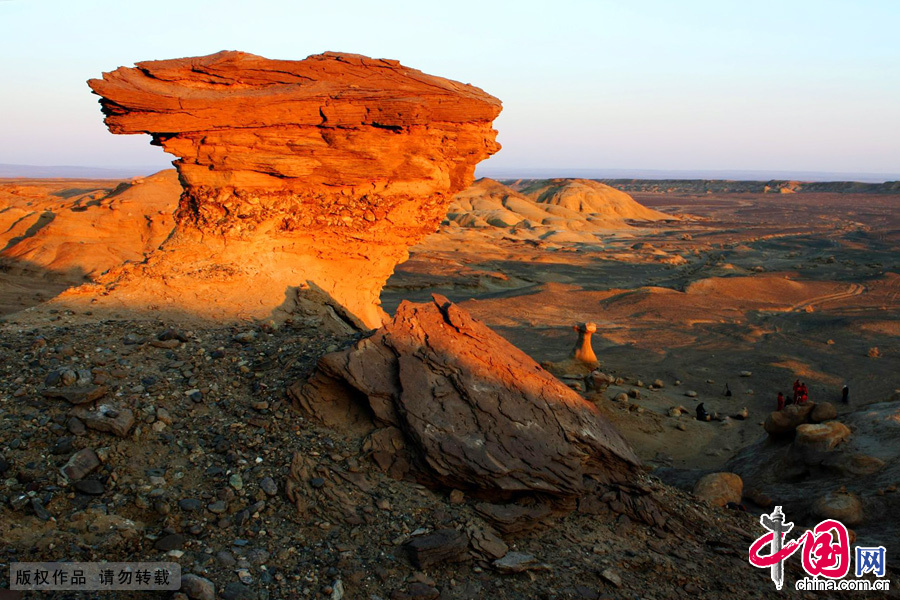 Situated about 100 kilometers away from Karamay city, Xinjiang Uygur autonomous region, the Ghost Town of World has become a famous tourist area for its unique landform and the howling wind. When great winds or sand storms rose, they roared through the town like howling ghosts with sand and dust blocking out the sky.[