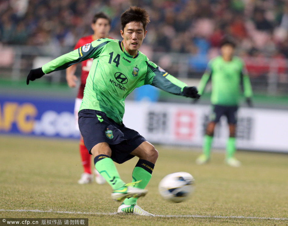 Kim Jung-Woo opened the scoring for Jeonbuk Hyundai Motors. 