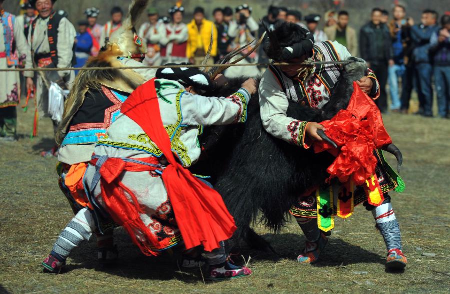 CHINA-SICHUAN-LIXIAN COUNTY-QIANG PEOPLE-GUAIRU FESTIVEL (CN)