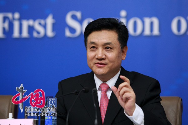 Vice Minister of Environmental Protection Wu Xiaoqing speaks at a news conference held by the first session of the 12th National People's Congress in Beijing, capital of China, March 15, 2013. [By Dong De/China.org.cn] 