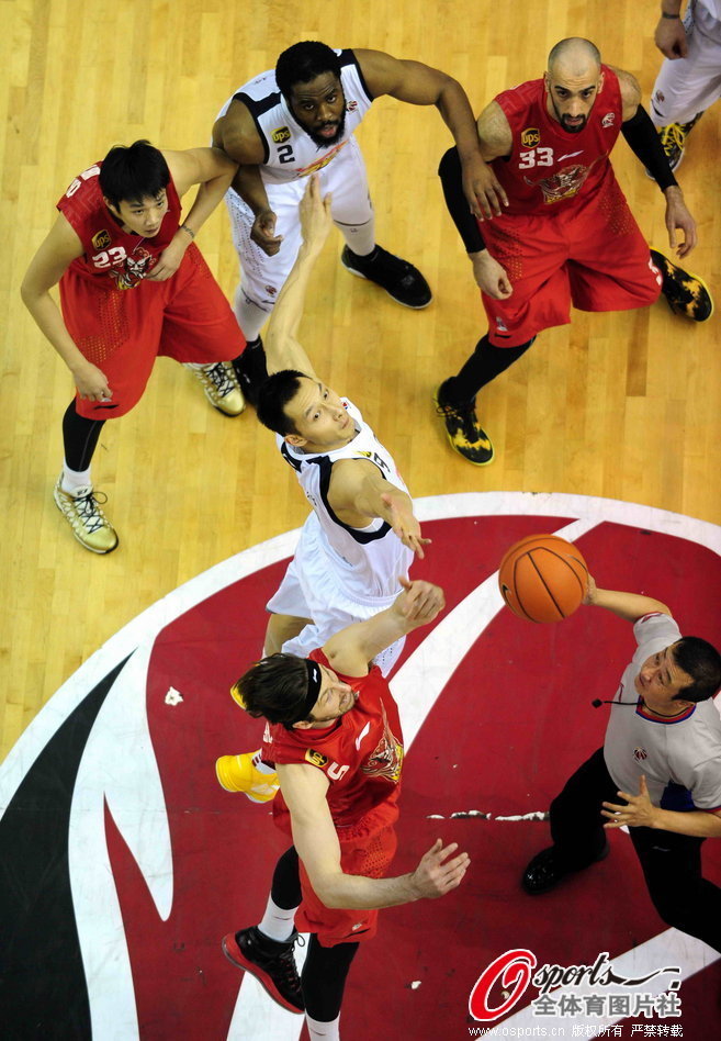  Players get ready for the tip-off in Game 2 of CBA Finals on March 24, 2013.