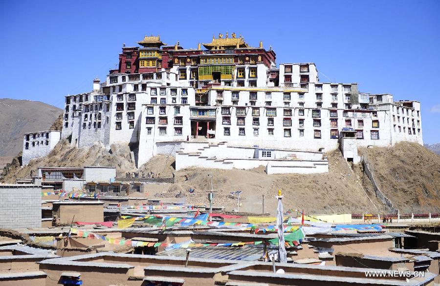 Photo taken on March 23, 2013 shows the Zandan Monastery in Suoxian County of the Nagqu Prefecture, southwest China's Tibet Autonomous Region.