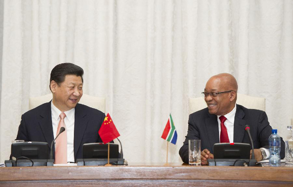 Visiting Chinese President Xi Jinping (L) meets with his South African counterpart Jacob Zuma in Pretoria, South Africa, March 26, 2013. [Xinhua photo] 