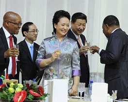 Chinese First Lady's diplomatic debut