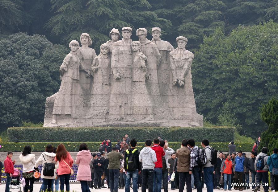 #CHINA-QINGMING FESTIVAL-MEMORIAL CEREMONIES (CN)