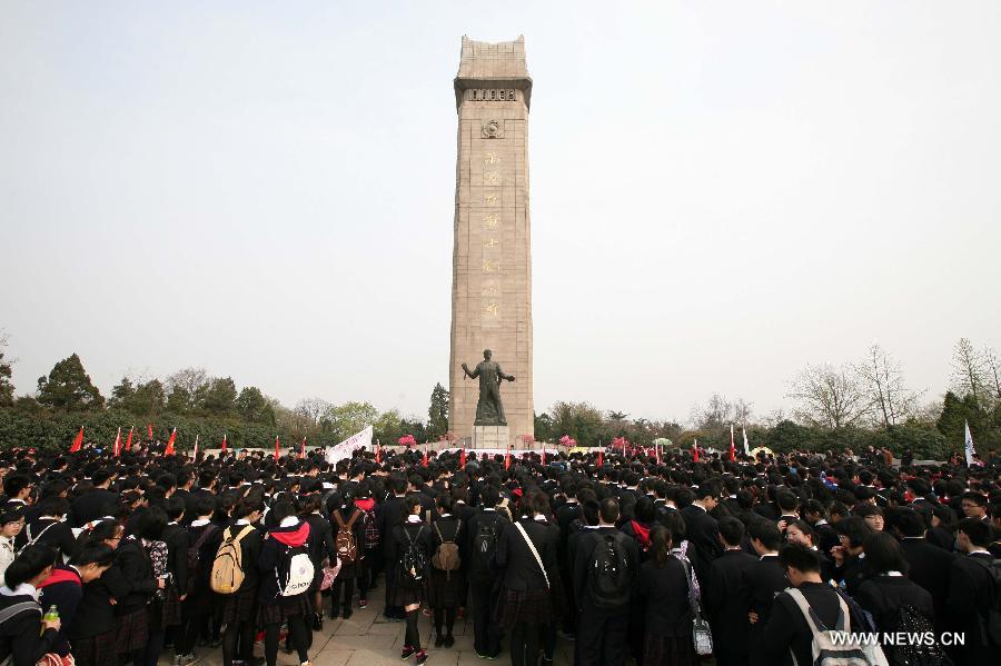 #CHINA-QINGMING FESTIVAL-MEMORIAL CEREMONIES (CN)