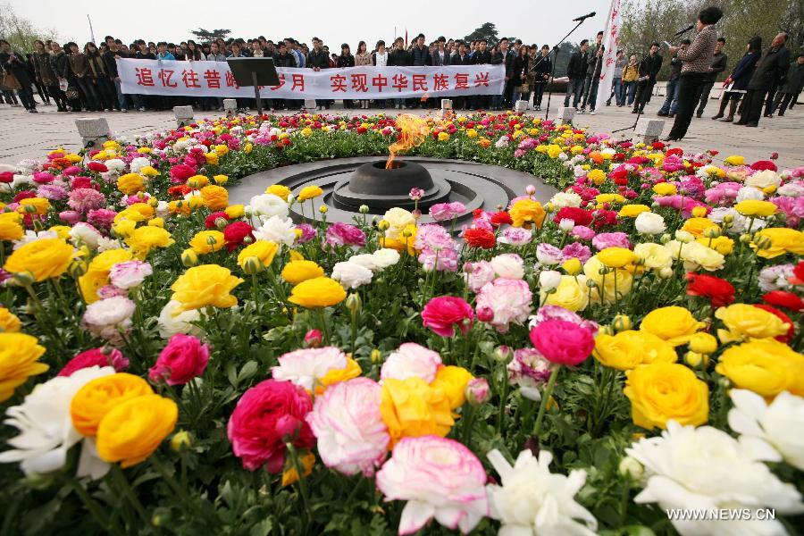 #CHINA-QINGMING FESTIVAL-MEMORIAL CEREMONIES (CN)