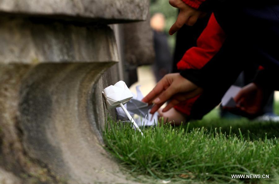 #CHINA-QINGMING FESTIVAL-MEMORIAL CEREMONIES (CN)