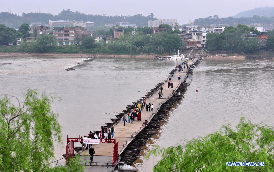 #CHINA-GANZHOU-ANCIENT FLOATING BRIDGE (CN)