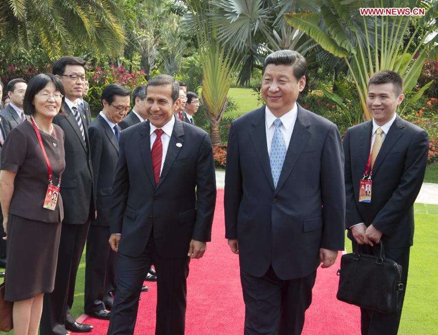 Xi meets with visiting Peruvian counterpart