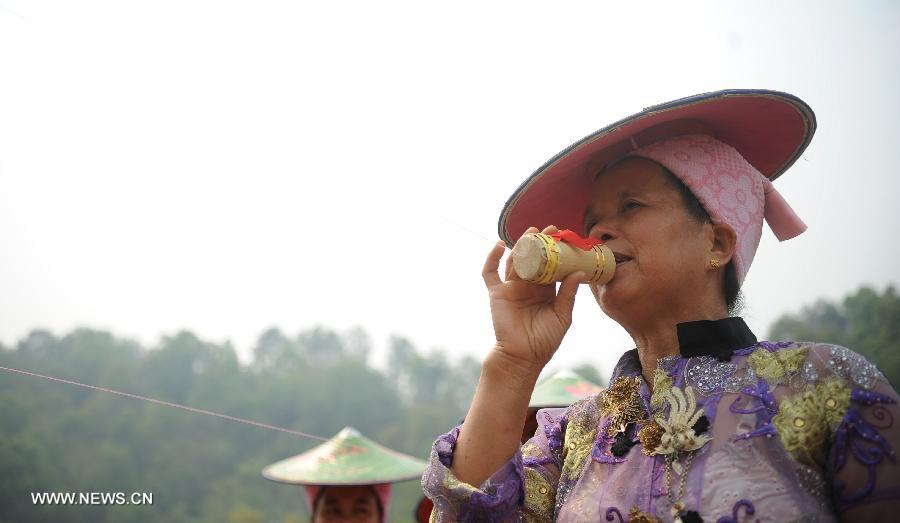 CHINA-YUNNAN-WATER SPLASHING FESTIVAL(CN)