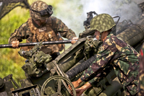 The Philippines and the US launched their joint military drills on April 8,2013.[Photo/Sina]