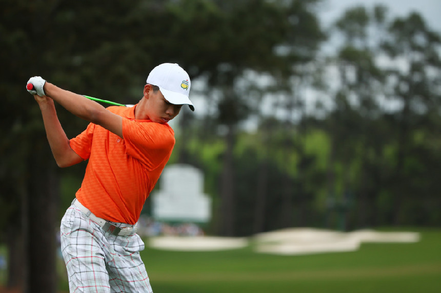 Guan, the youngest player in Masters history, advanced with a three-over par 75 and stood at four-over 148 after 36 holes. [Photo / Sina.com.cn]