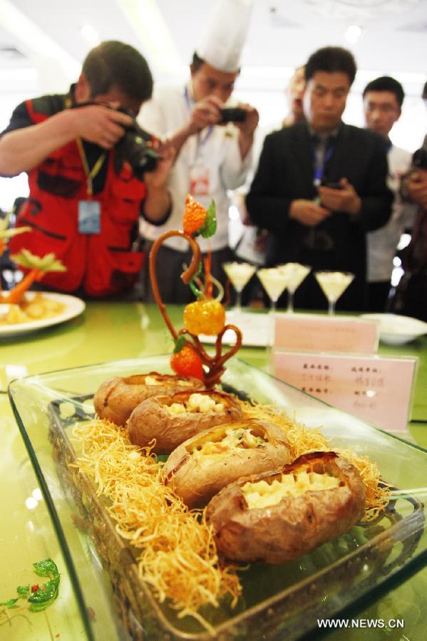 #CHINA-SHANDONG-TENGZHOU-POTATO FESTIVAL (CN) 