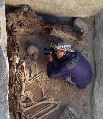 Adunqiaolu Relic Site and Tombs, one of the 'Top 10 archaeological finds of China in 2012' by China.org.cn 