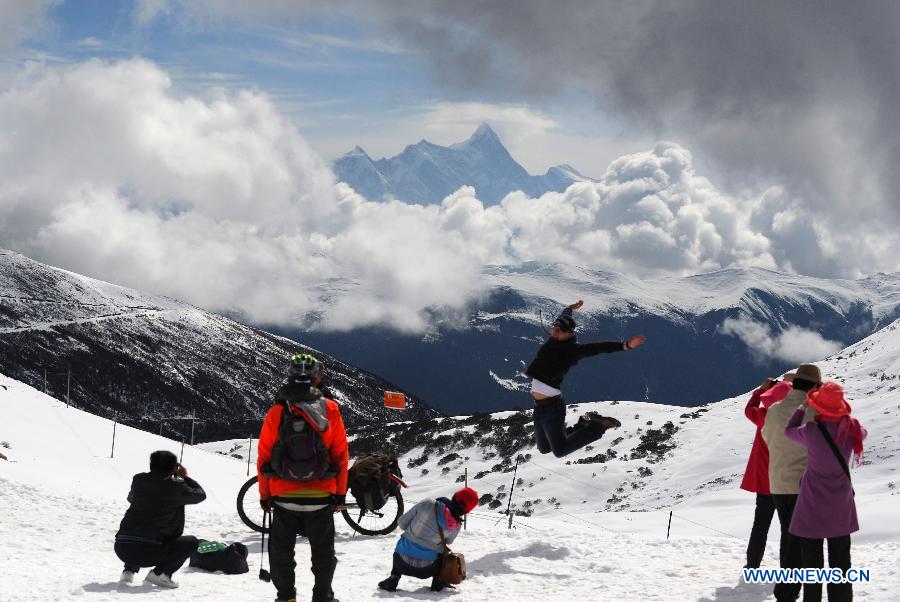 Beautiful scenery of Nyingchi Prefecture in China's Tibet 