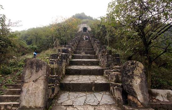 Hailongtun Fortress Site, one of the 'Top 10 archaeological finds of China in 2012' by China.org.cn