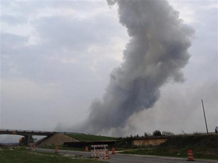 A column of smoke rises after an explosion at a fertilizer plant north of Waco, Texas April 17, 2013.