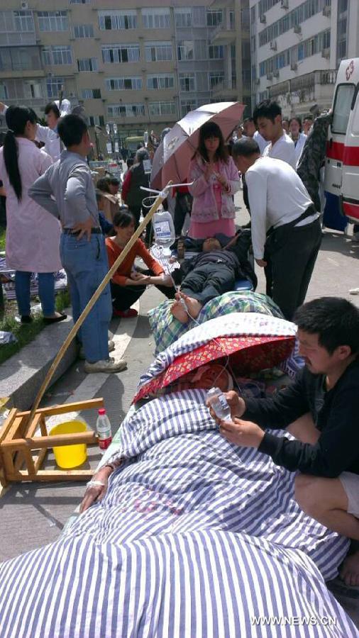 [FOCUS]CHINA-SICHUAN-LUSHAN EARTHQUAKE-MEDICAL TREATMENT (CN)