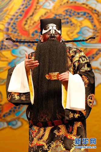 Tianjin City Youth Beijing Opera Troupe (TCYBOT) makes its debut in London Saturday afternoon by enthralling British audience with the traditional Chinese theater performances. [Xinhua]