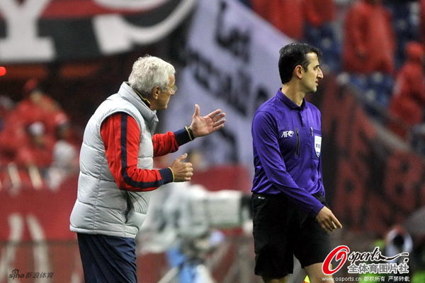 Guangzhou's head coach Marcello Lippi was sent to the stands.