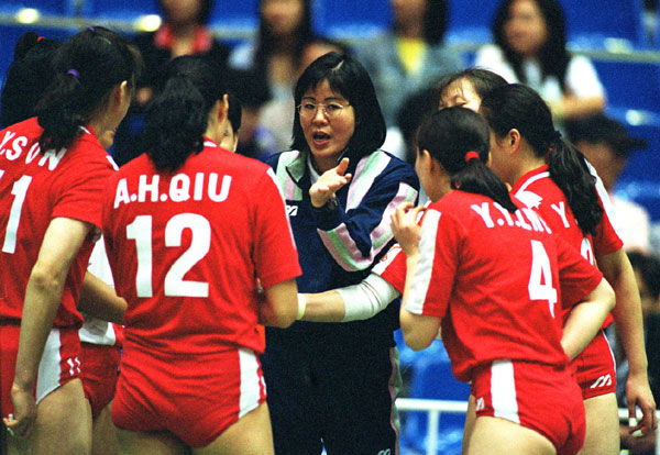 Volleyball's 'Iron Hammer' double strikes team China
