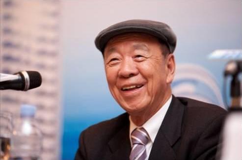 Lui Che Woo, one of the &apos;Top 10 richest Chinese in the world&apos; by China.org.cn. 
