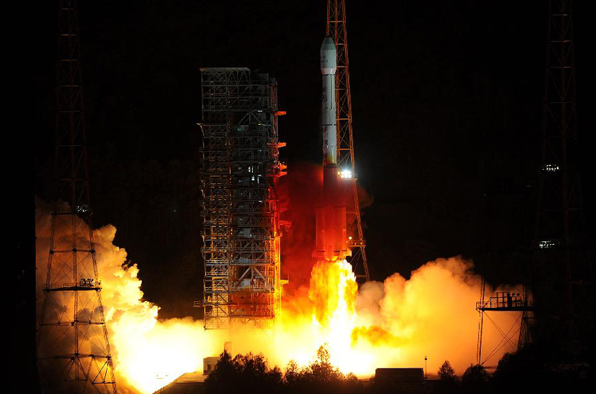 A Long March-3B carrier rocket is launched in Xichang, southwest China&apos;s Sichuan Province, May 2, 2013. China successfully sent a communications satellite, &apos;Zhongxing-11&apos;, into orbit with a Long March-3B carrier rocket launched from the Xichang Satellite Launch Center on Thursday. [Xinhua photo] 