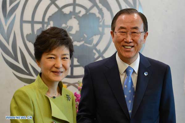 UN Secretary-General Ban Ki-moon (R) meets with visiting South Korean President Park Geun-hye at the UN headquarters in New York, the United States, on May 6, 2013. (Xinhua/Niu Xiaolei)