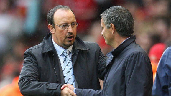  Rafael Benitez hints that Jose Mourinho will be the next Chelsea manager.