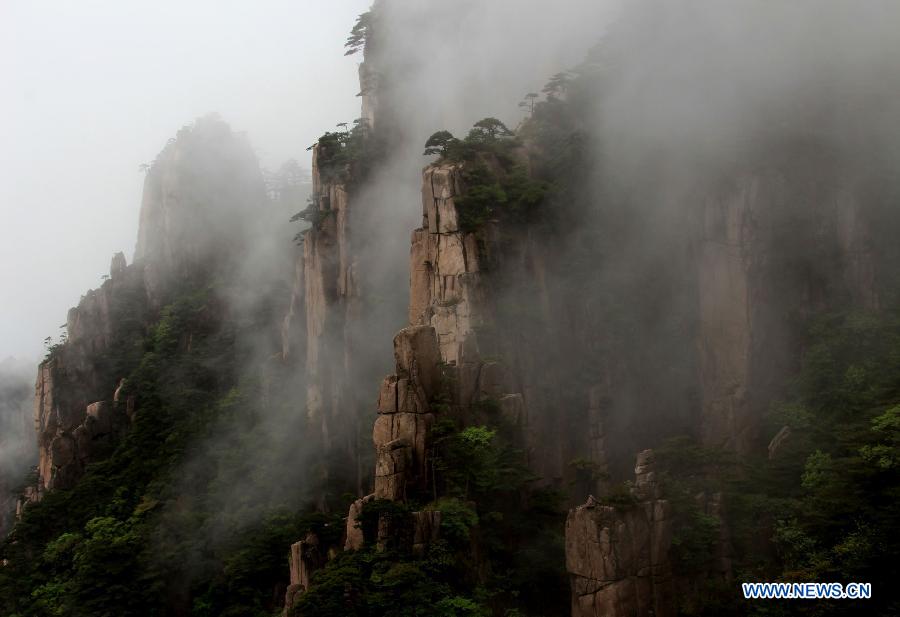 #CHINA-ANHUI-HUANGSHAN-SCENERY (CN)