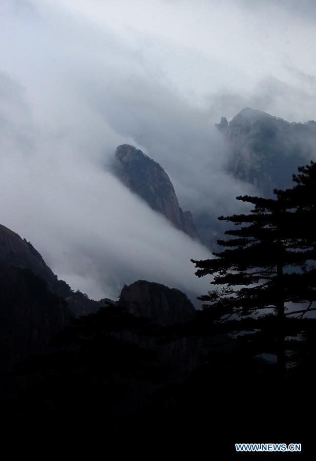 #CHINA-ANHUI-HUANGSHAN-SCENERY (CN)