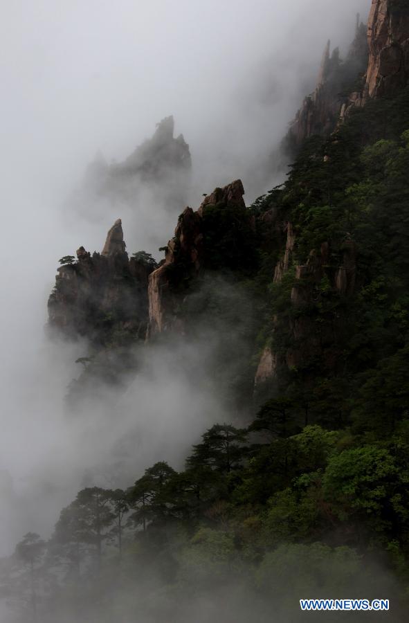 #CHINA-ANHUI-HUANGSHAN-SCENERY (CN)