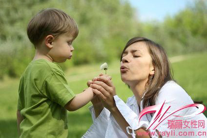 Australia, one of the 'top 10 countries for mothers' by China.org.cn.