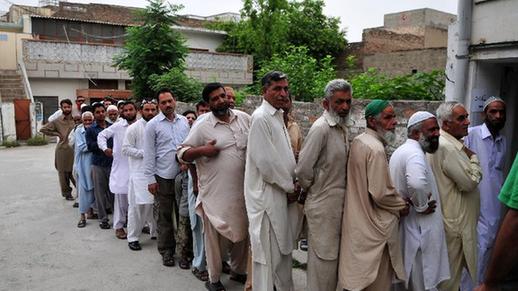 Pakistanis begin to vote in one-day general election