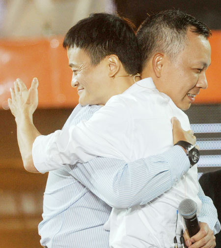 Alibaba founder steps down as CEO