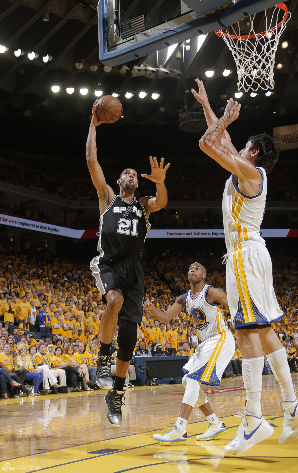 Tim Duncan goes up for a basket. 
