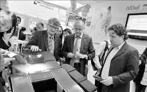 International companies' representatives showing a strong interest in medical equipment made by Mindray Medical, a leading Chinese medical equipment producer, at a recent pharmaceutical fair in Beijing. A notable achievement for Mindray in the UK is successfully entering the procurement system of the country's national health service. [China Daily]