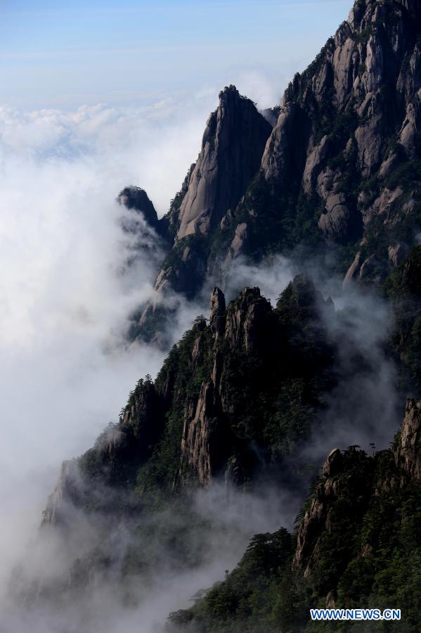 #CHINA-ANHUI-HUANGSHAN MOUNTAIN-SEA OF CLOUDS (CN) 