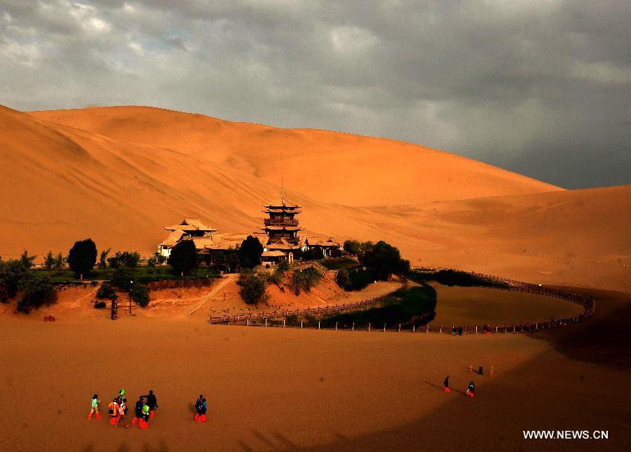 CHINA-GANSU-DUNHUANG-SCENERY (CN)