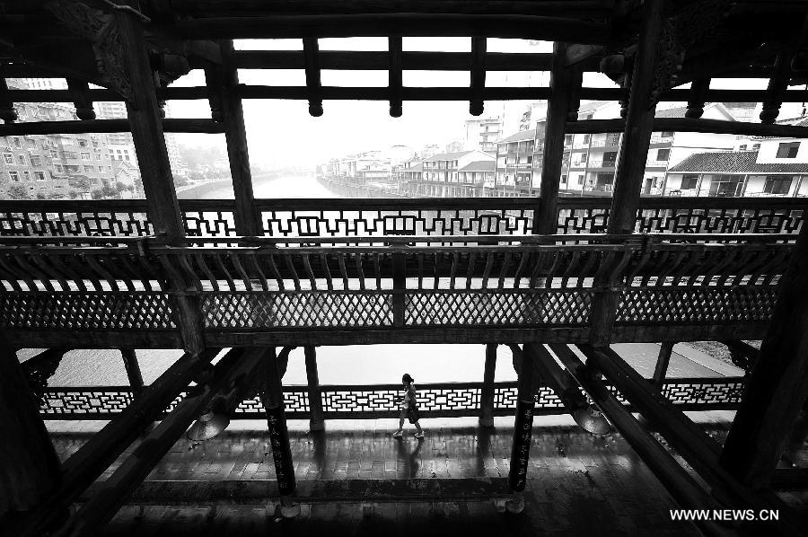 #CHINA-HUBEI-VERANDA BRIDGE(CN)