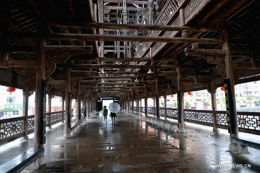 #CHINA-HUBEI-VERANDA BRIDGE(CN)