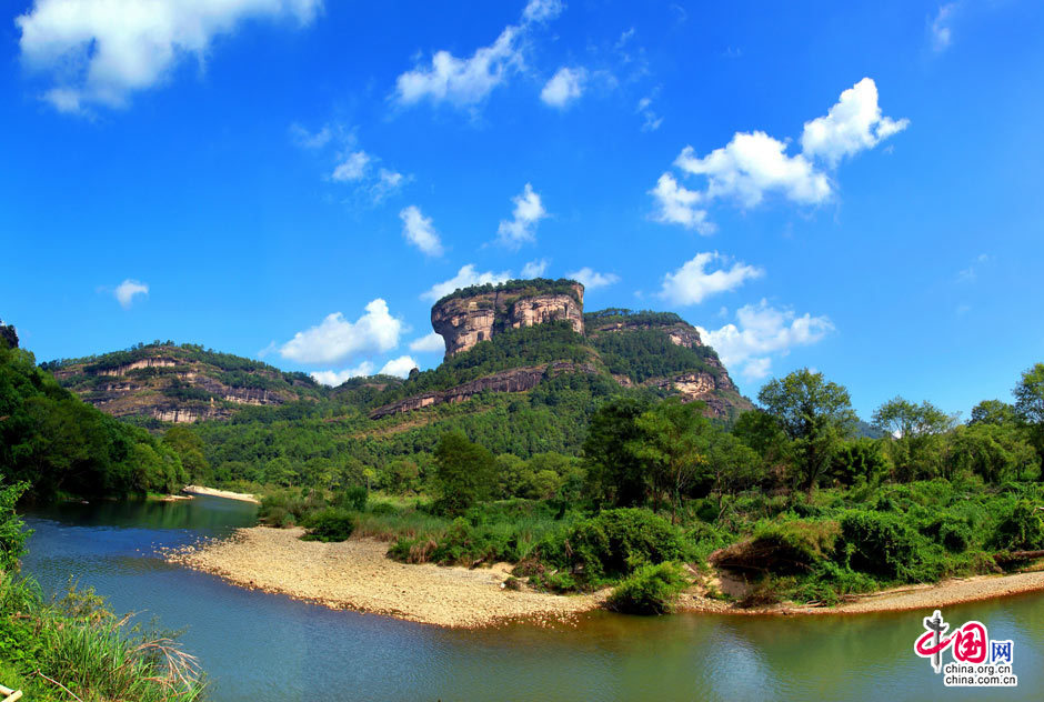 Captivating Wuyi Mountain in Fujian