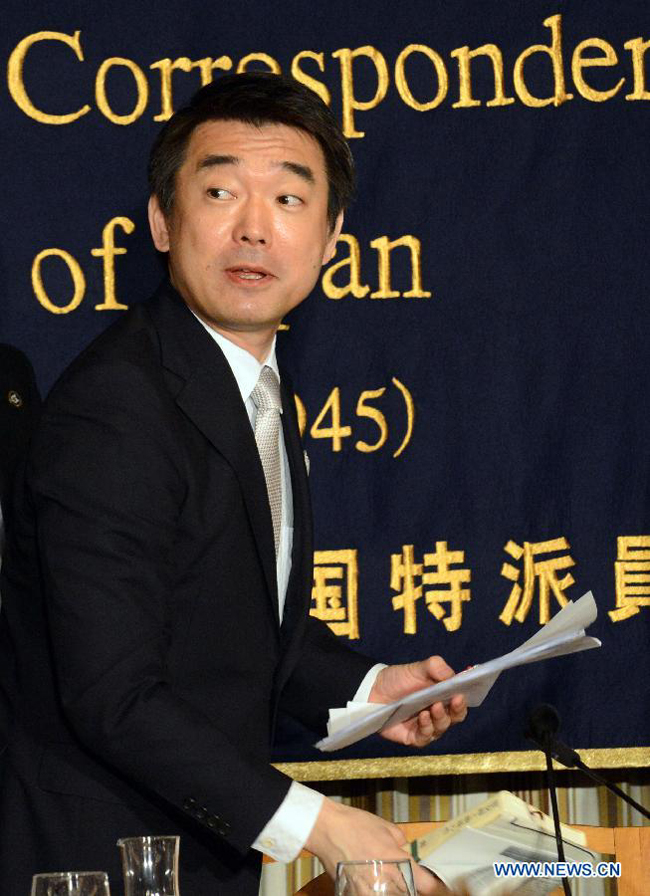 Osaka Mayor Toru Hashimoto attends a press conference at the Foreign Correspondents&apos; Club of Japan in Tokyo, May 27, 2013. Toru Hashimoto on Monday denied his remarks on wartime so-called &apos;comfort women&apos; at Foreign Correspondents&apos; Club of Japan, saying it was not his intention at all to say women who were used as sexual slaves during wartime are necessary. 